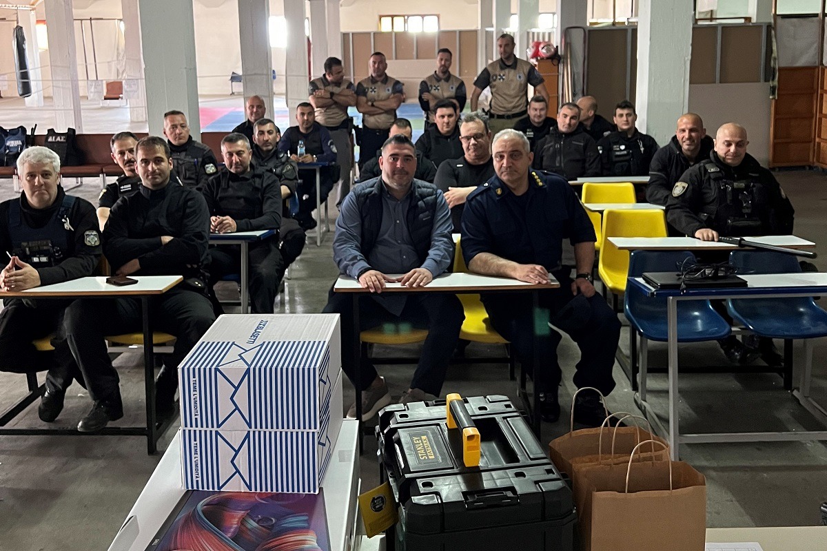 αστυνομικούς